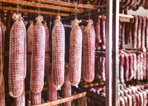 603ac133e4f27370fa445c5d consolaro charcuterie usine 02